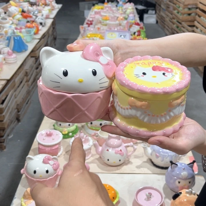 摆件这么多人都在看你啊