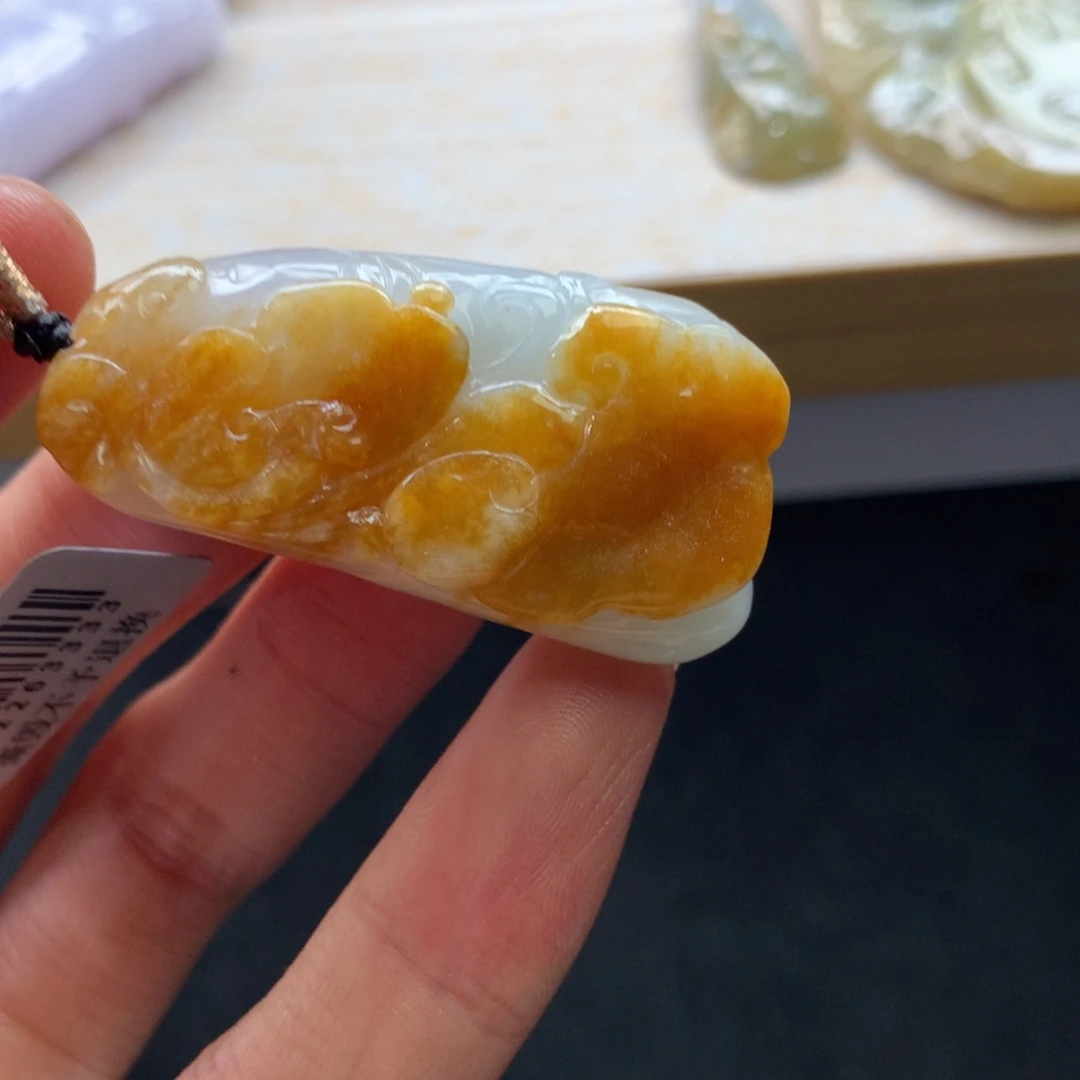 翡翠未镶嵌颈饰吊坠