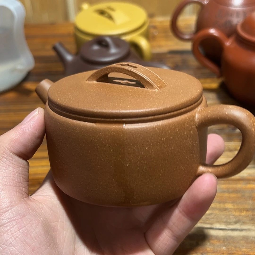 茶壶紫砂紫砂的味道很