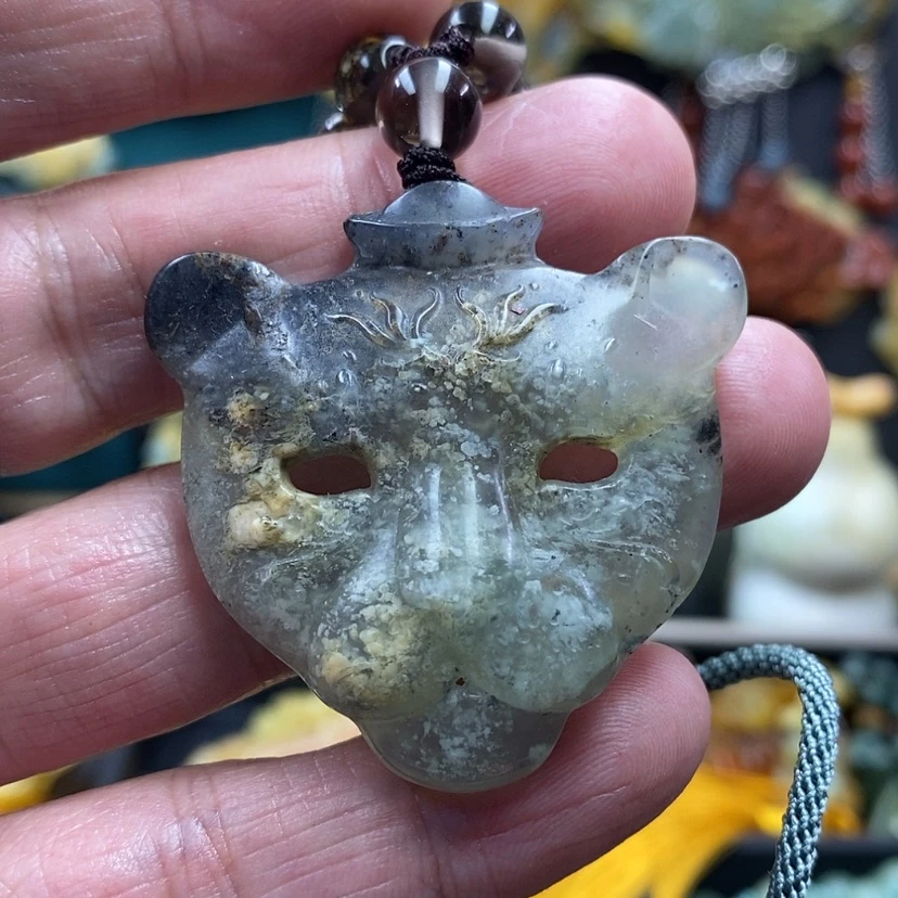 【闪购商品】蛇纹石玉未镶嵌吊坠