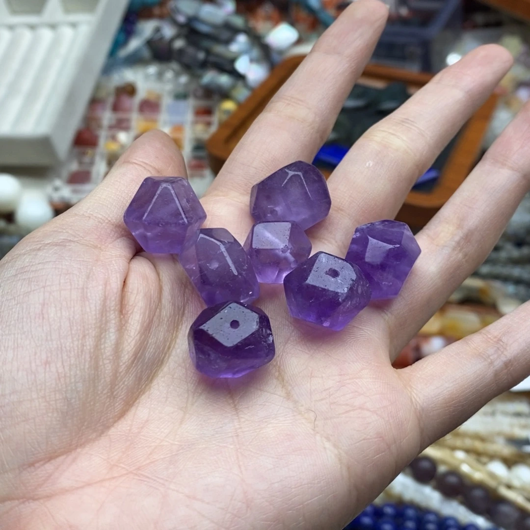 玛瑙/玉髓未镶嵌珠宝半成品一个装纯天然紫水晶切面不规则