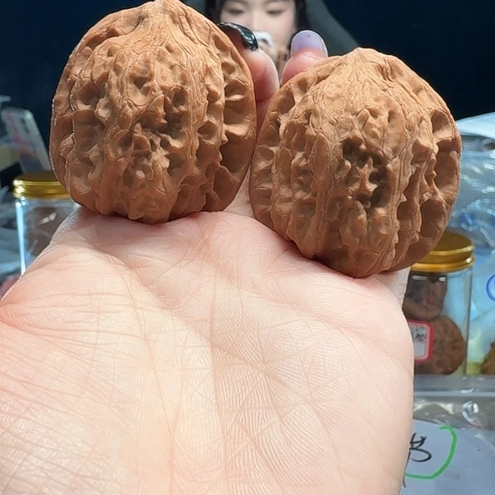 吊坠桃核靠山王41尺