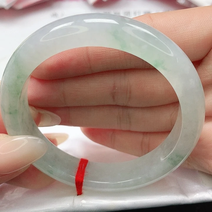 翡翠手镯未镶嵌缅甸天然A货翡翠