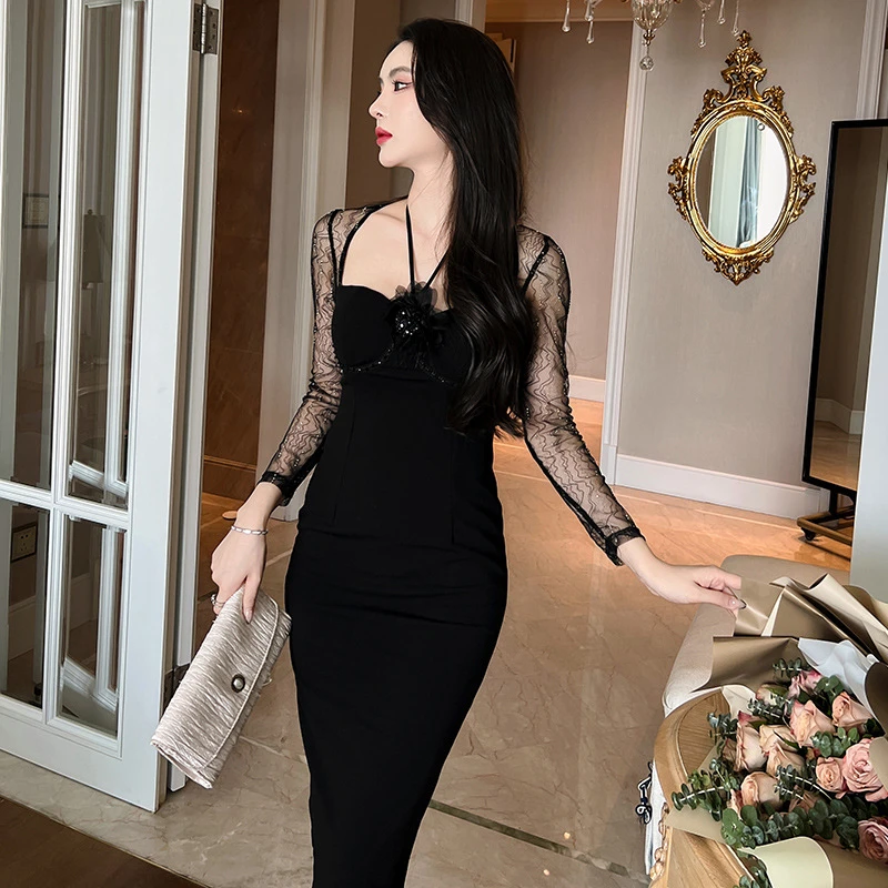 2024春装新款名媛气质网纱拼接挂脖修身显瘦连衣裙礼服长裙20165