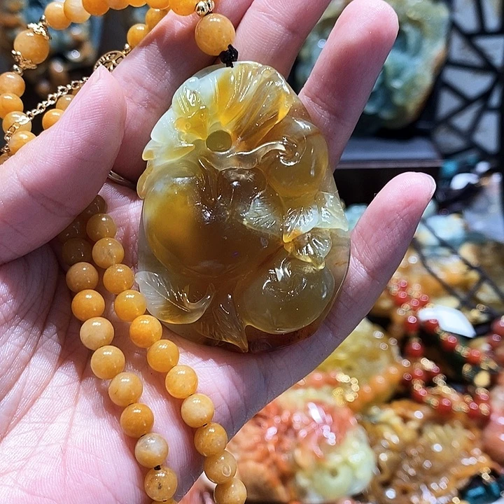 岫玉未镶嵌毛衣链