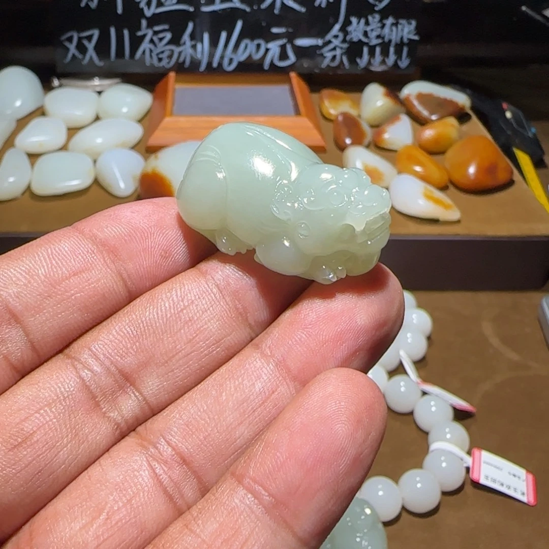 挚****和田玉未镶嵌手链