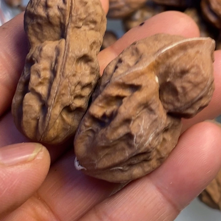 文玩核桃吊坠拿姐86