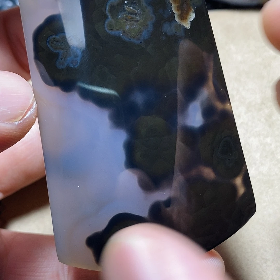 玛瑙/玉髓颈饰未镶嵌啤****鱼