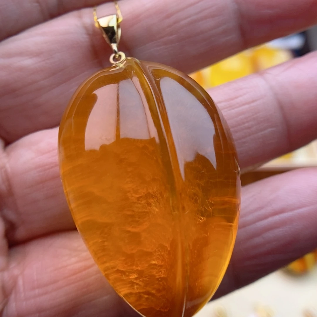 琥珀颈饰银S925镀金镶嵌