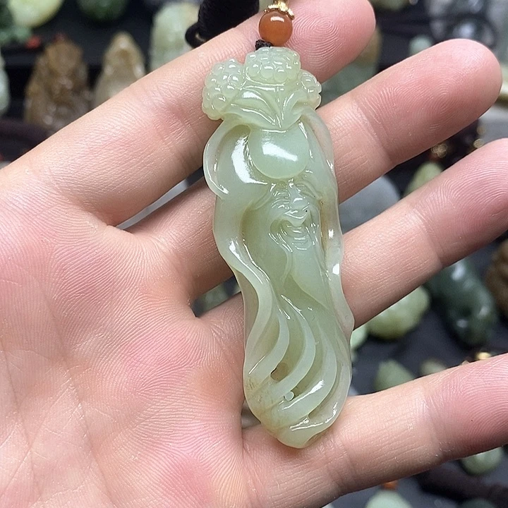 和田玉颈饰未镶嵌