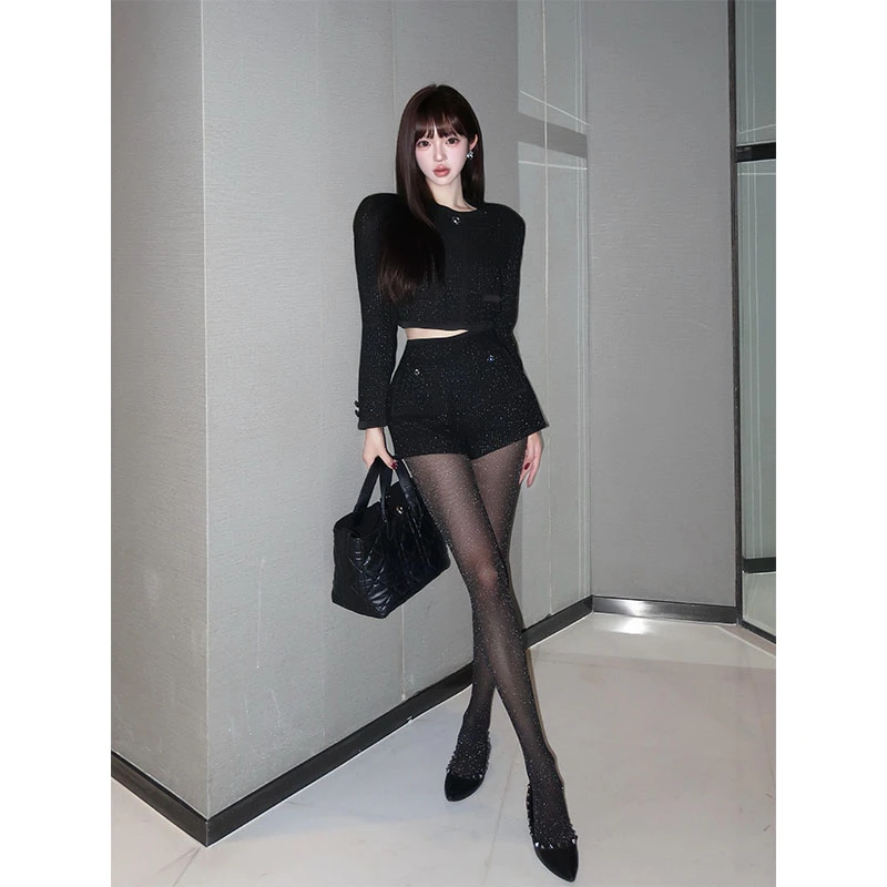 秋冬辣妹套装时尚洋气设计感短款长袖黑色上衣高腰修身显瘦短裤女