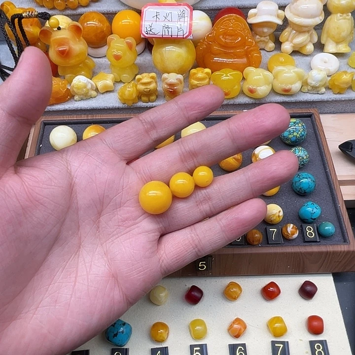 琥珀未镶嵌裸石鸡油黄单珠