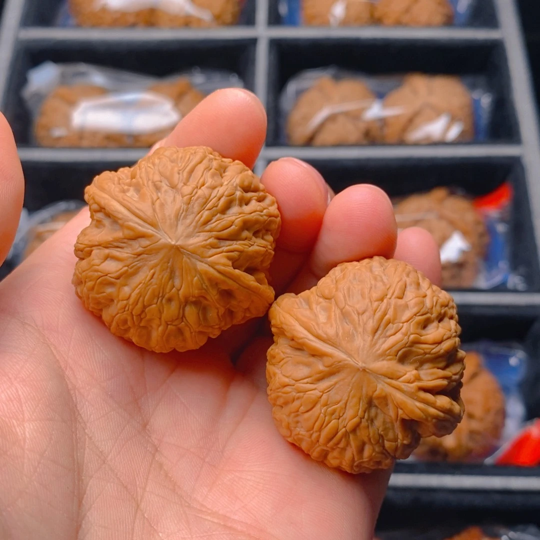 精品文玩核桃38妹妹