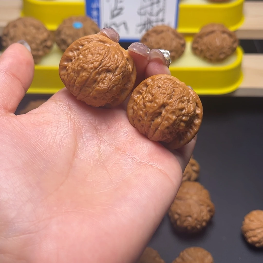 文玩核桃把件34微修血麒麟