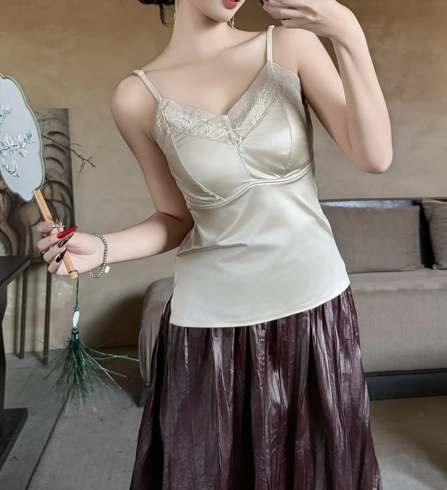 法式高级感缎面蕾丝拼接吊带背心带胸垫一体外穿内搭女春夏上衣