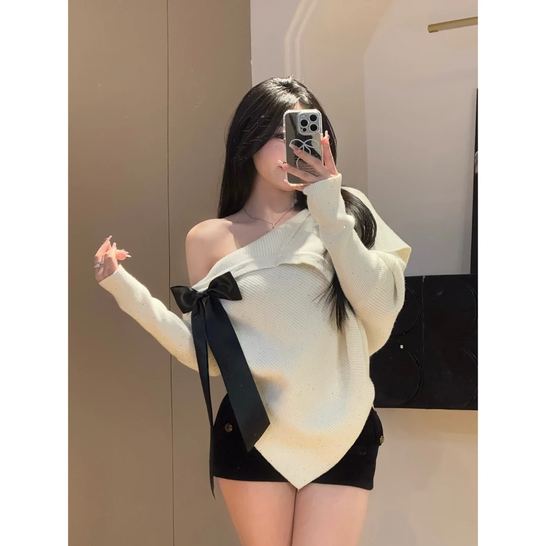现MengFairy【韩女氛围】纯欲设计感斜肩设计长袖毛织上衣4316M雅丹