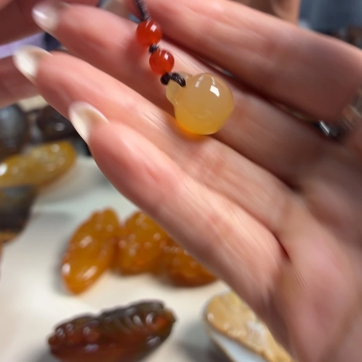 未镶嵌颈饰玛瑙/玉髓
