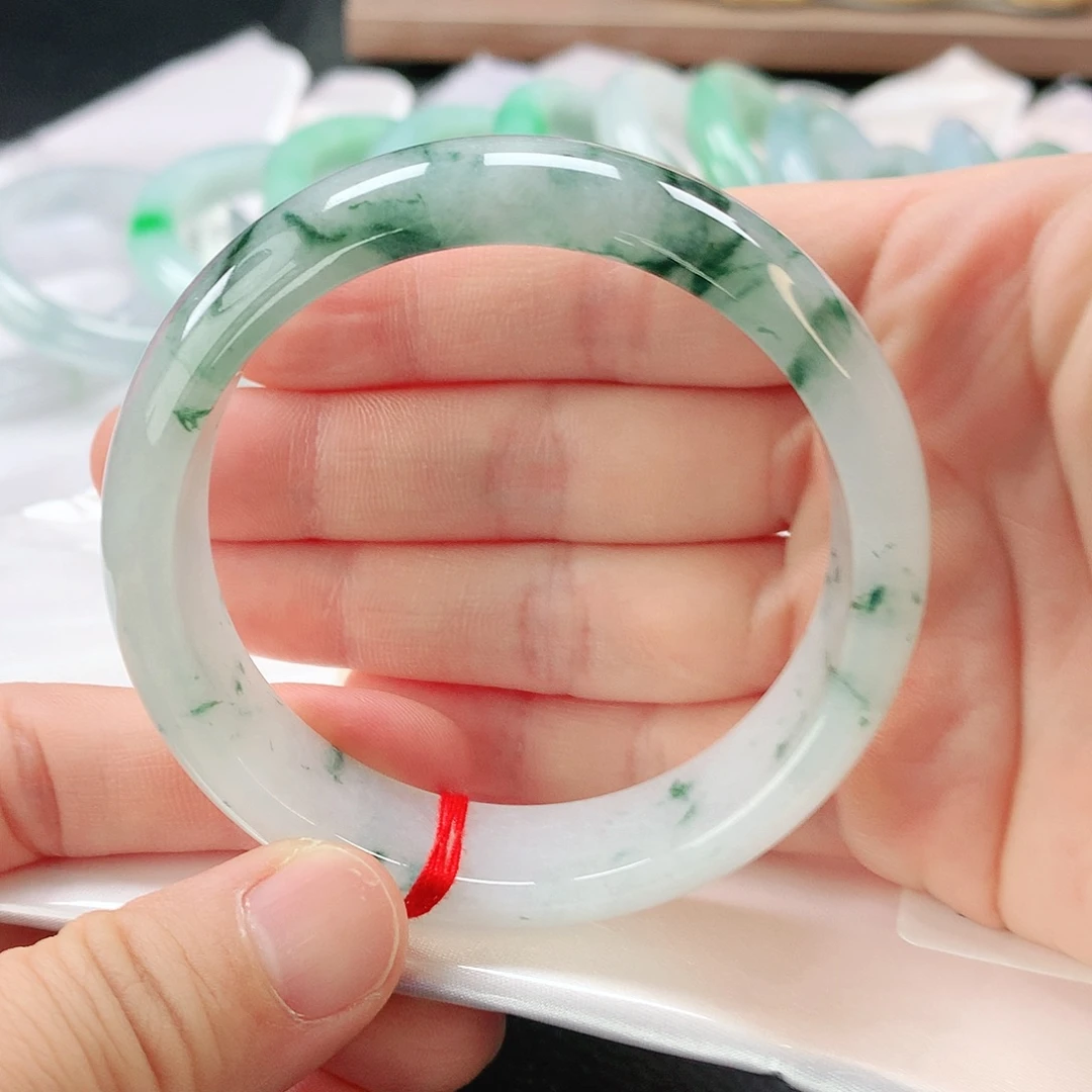 翡翠未镶嵌手镯缅甸A货翡翠手镯