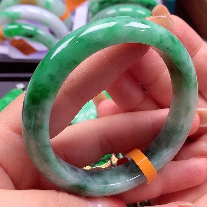 未镶嵌手镯翡翠翡翠手镯