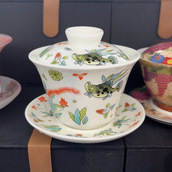 是否规范先吃饭的都是