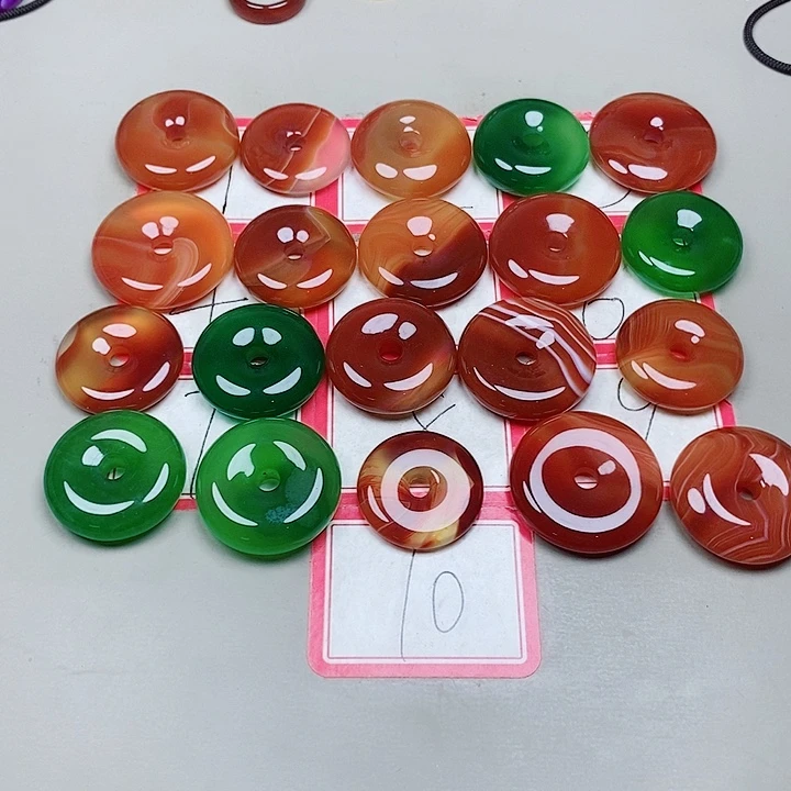 未镶嵌颈饰玛瑙/玉髓梦*