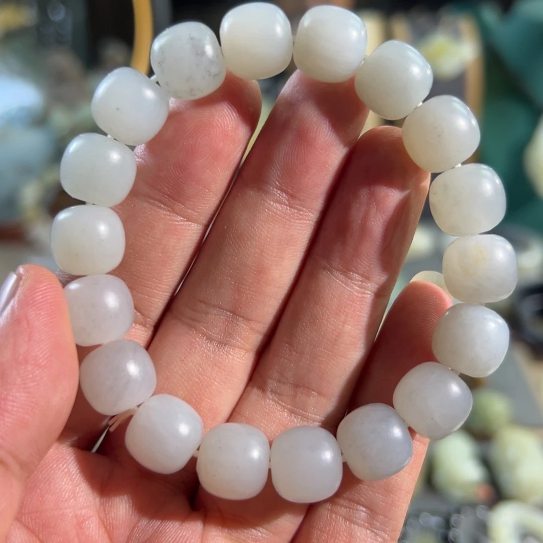 和田玉未镶嵌手串真皮真色