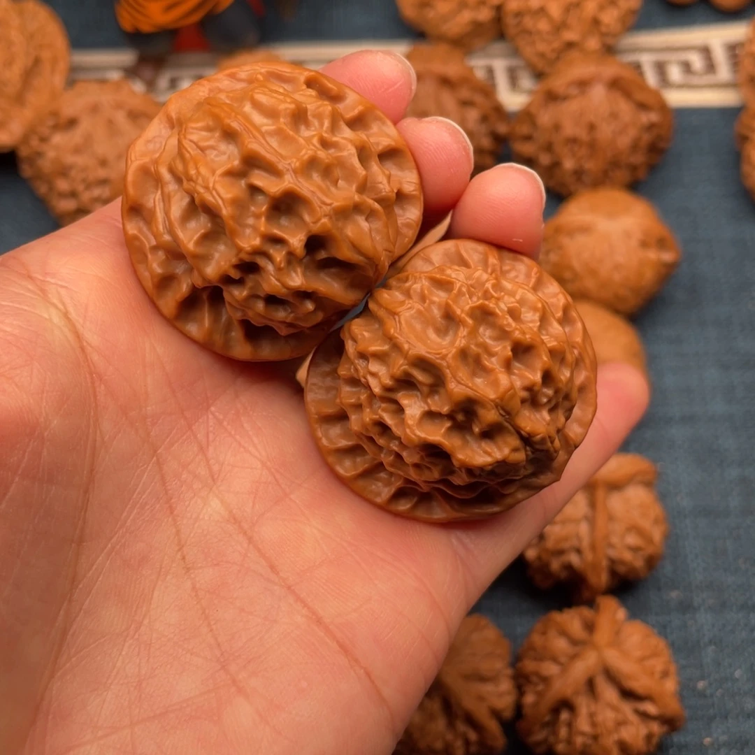 文玩核桃把件39全品毕业龙鳞