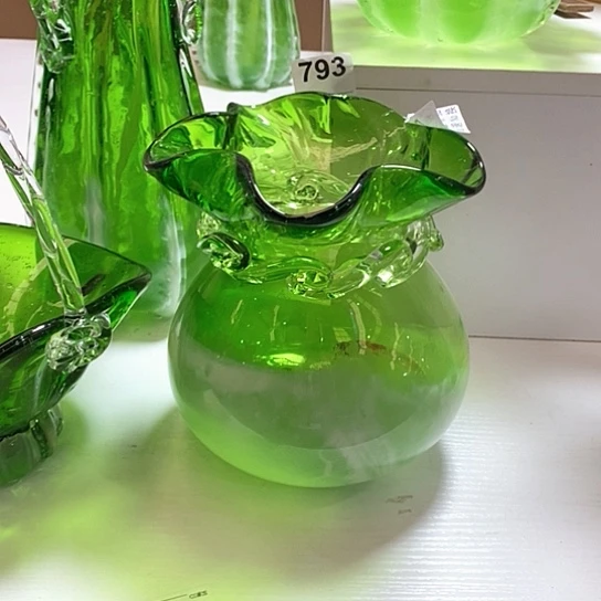 花瓶高20厘米口径10厘米