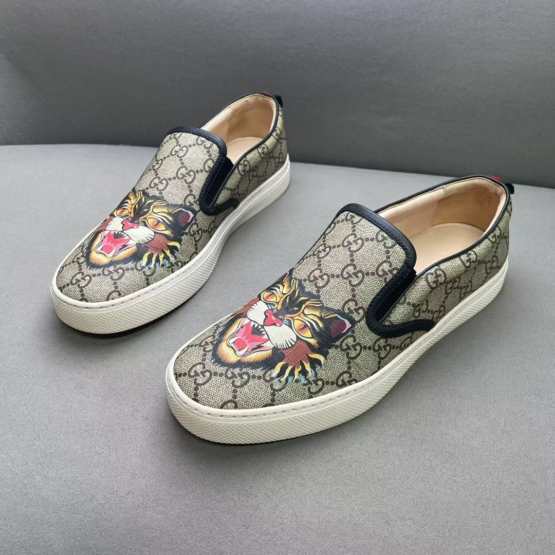 95新 GUCCI/古驰 乌木色时尚百搭虎头印花花卉潮流一脚蹬 41码