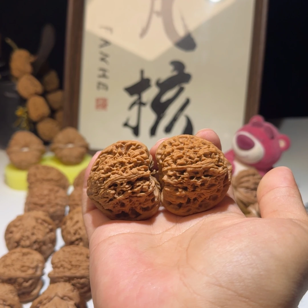 晨***阳吊坠文玩核桃45尺寸南疆石