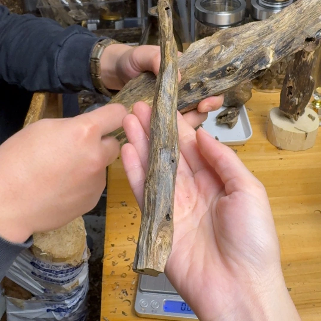 沉香沉香碎屑白棋品种块料28克