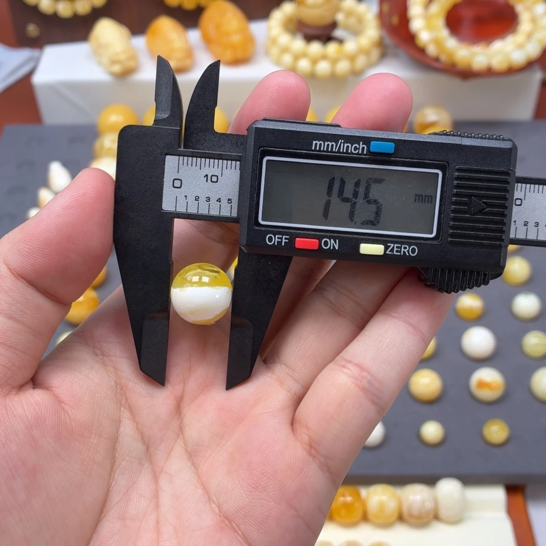 琥珀未镶嵌裸石蜜蜡