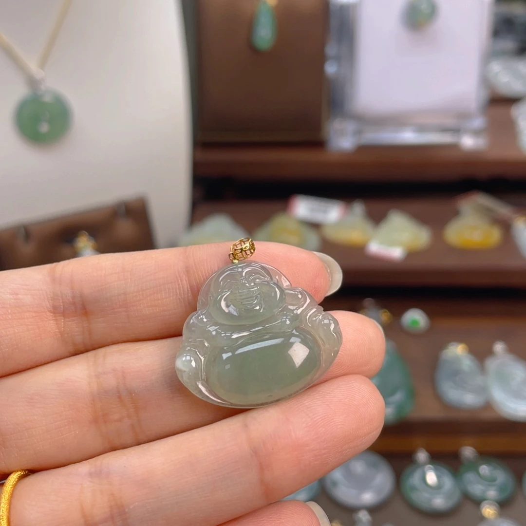 翡翠未镶嵌颈饰佛公