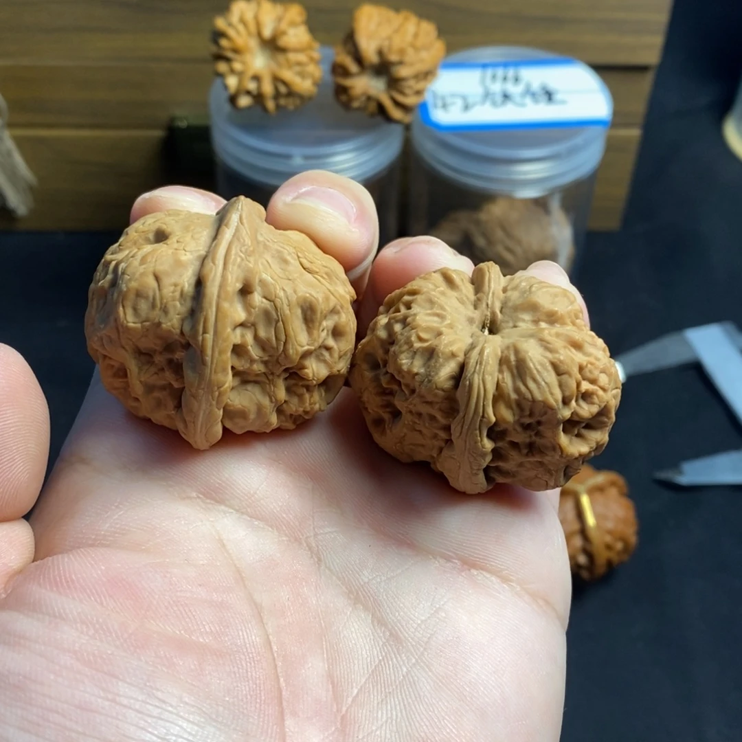 吊坠文玩核桃41原树战马高端小众