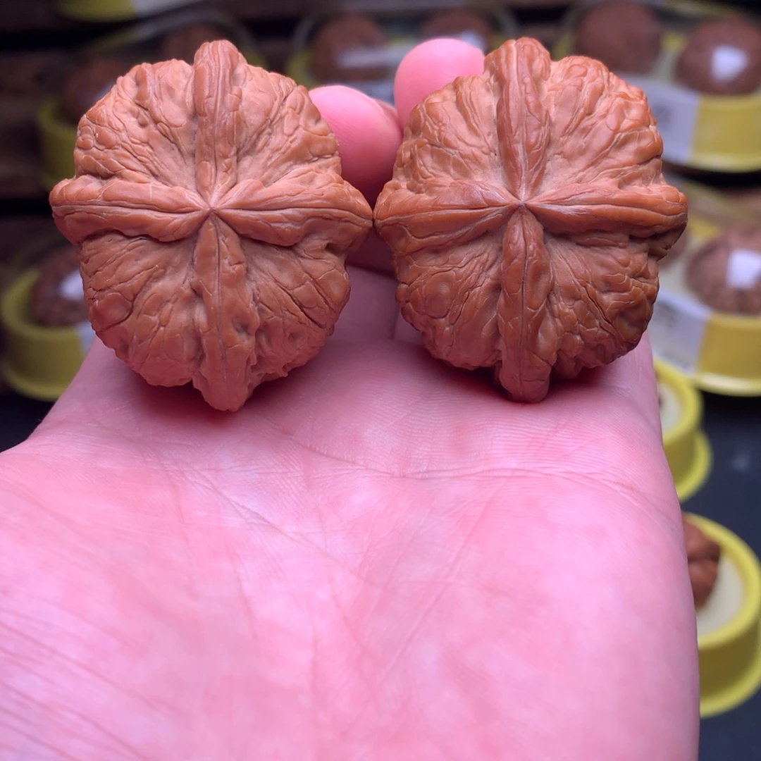 文玩核桃吊坠元宝四棱