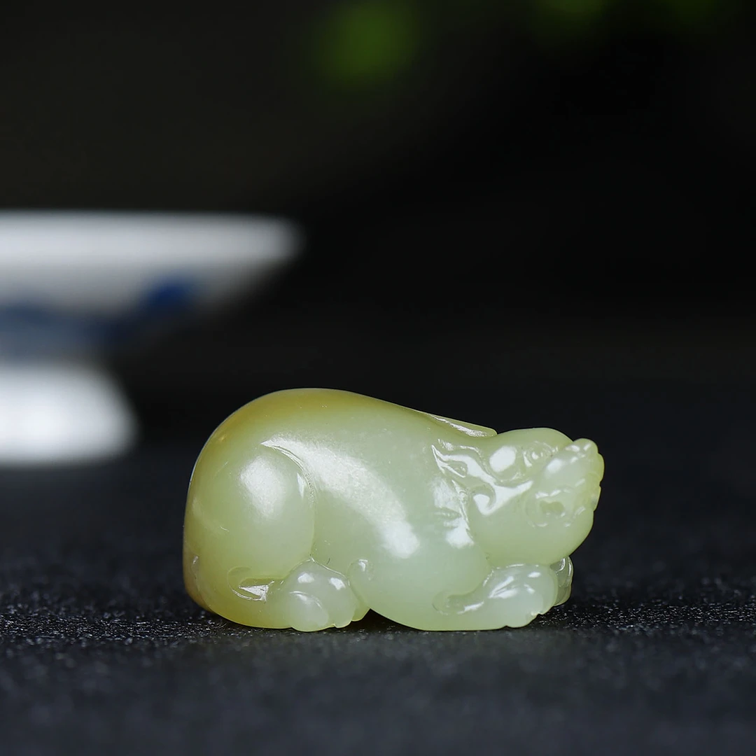 120770和田玉糖白玉貔貅挂件