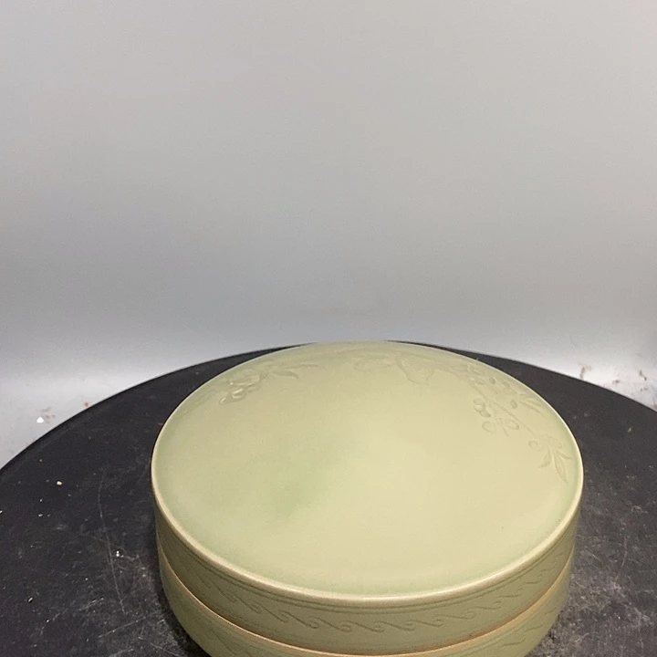 越窑粉盒造型美观
