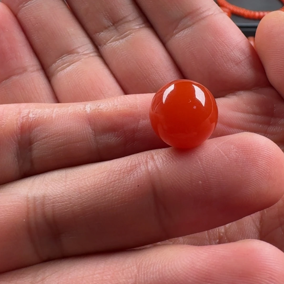 南红玛瑙圆珠13.5未镶嵌