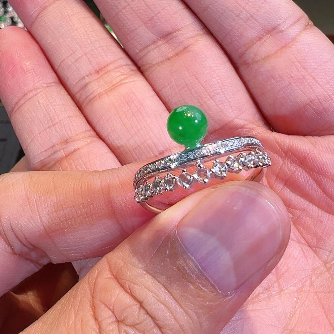 翡翠吊坠(不含链)18K金镶嵌翡翠