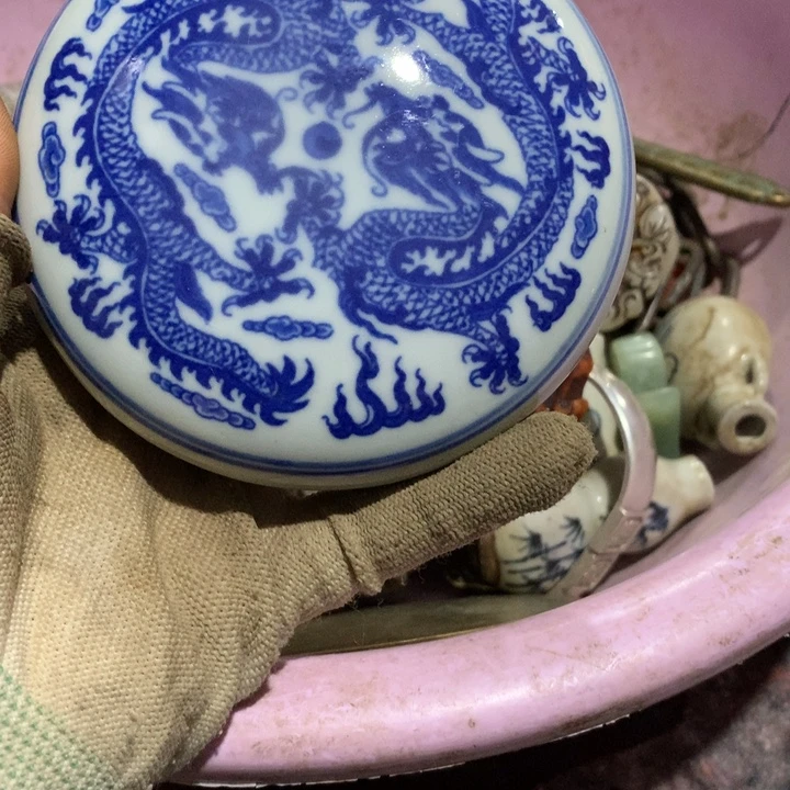 东***品瓷片吐出来了一个人的时候我
