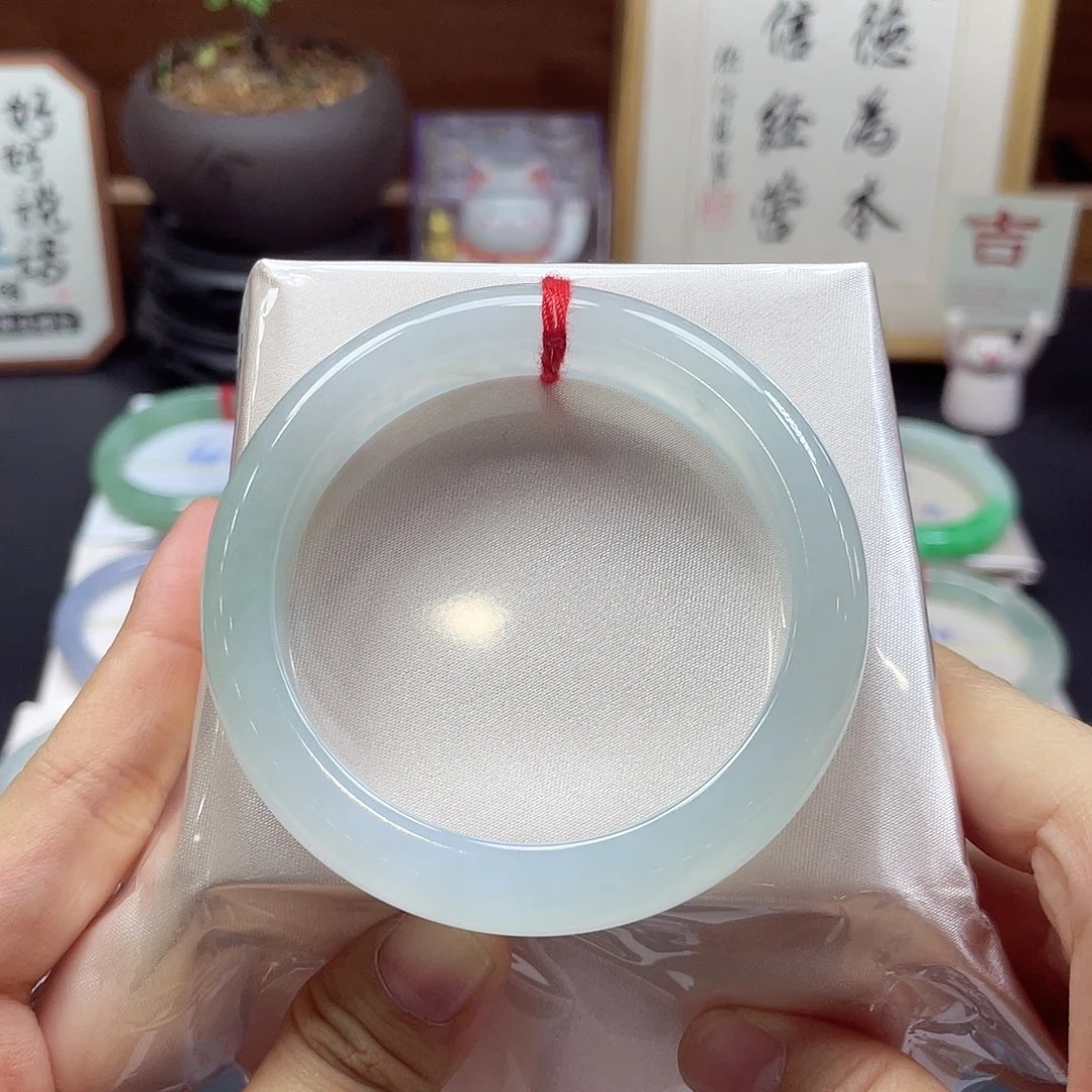 翡翠未镶嵌手镯14 号