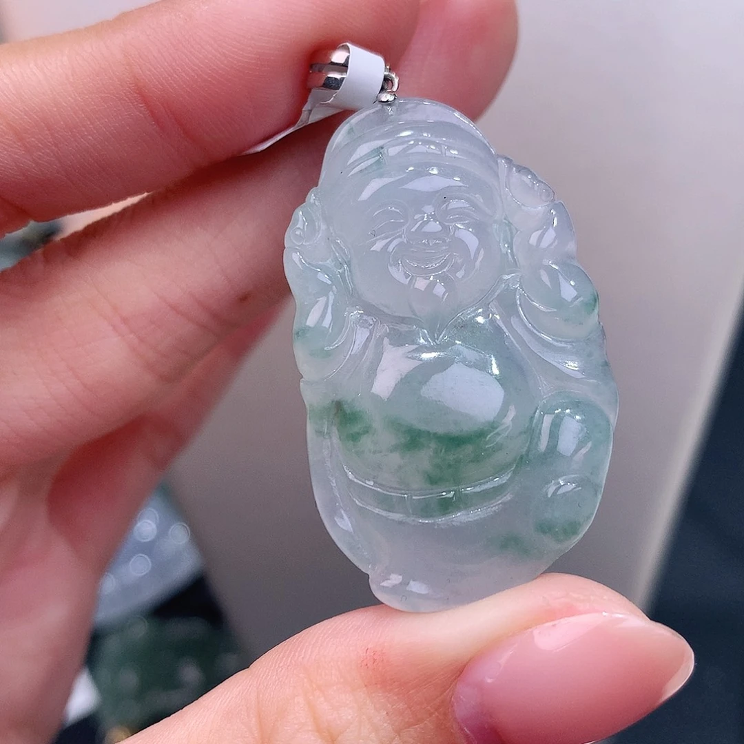 颈饰18K金镶嵌翡翠白冰飘花财爷
