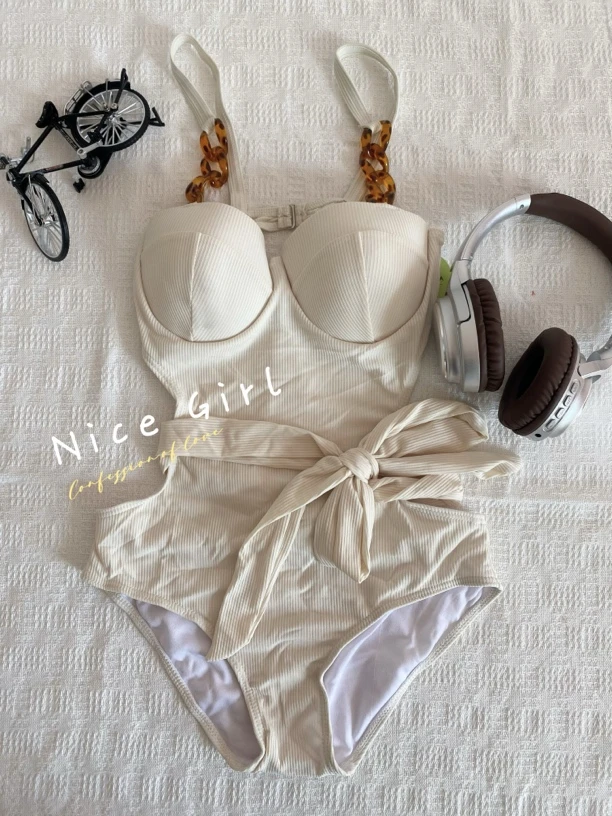 泳衣女款连体吊带钢托聚拢纯色修身性感露背温泉泳衣游泳衣黑色