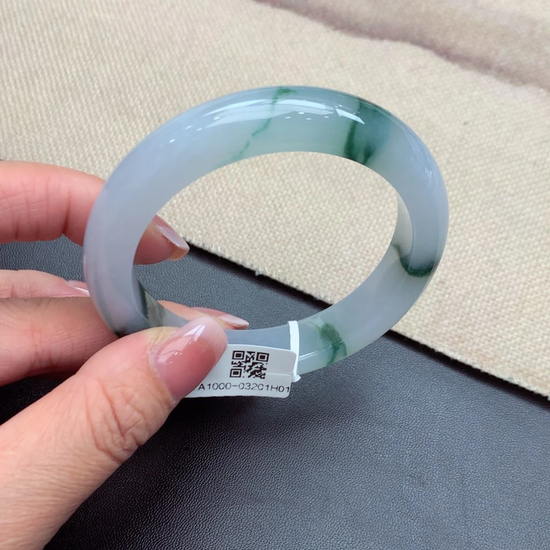 翡翠手镯未镶嵌缅甸翡翠手镯