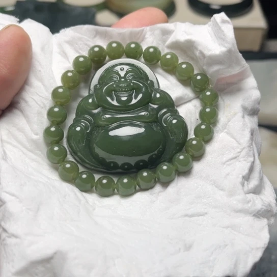 @***儿和田玉未镶嵌颈饰