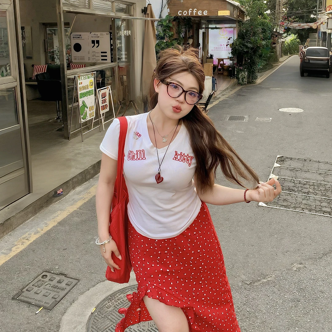 微胖显瘦套装刺绣设计v领短袖T恤女不规则红色波点碎花裙一整套3