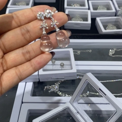 玛瑙/玉髓耳钉合金