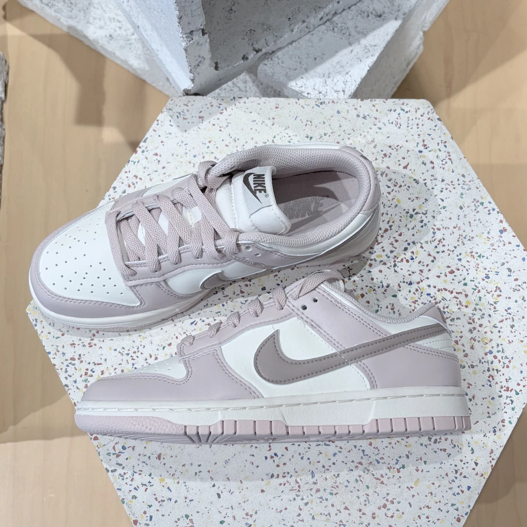 NIKE/耐克女款DUNK LOW休闲百搭柔雾粉白低帮运动板鞋-IM6572-602