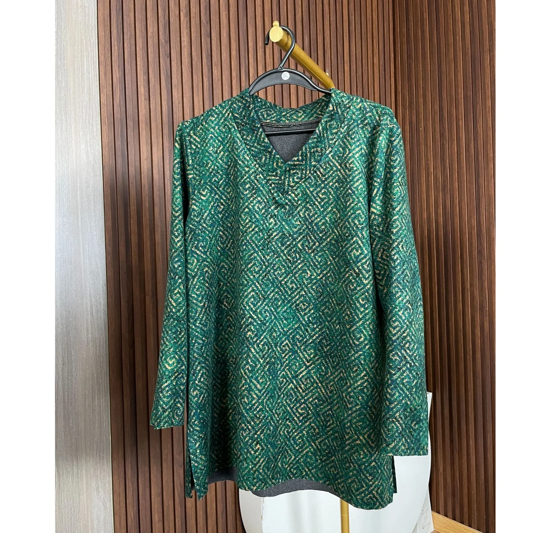 墨绿色弹力加厚打底衫女大码复古文艺V领