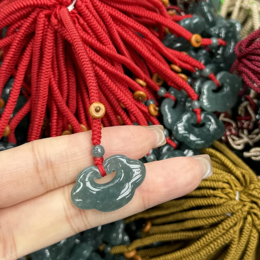 【小婉总珠宝】天然A货翡翠如意锁多样性发其一（绳子随机发）